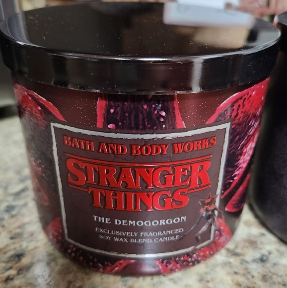 Bath & Body Works STRANGER THINGS Chapter 2 Candle Set - Picture 2 of 10